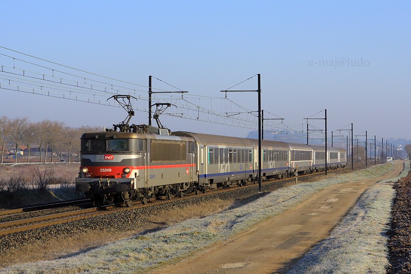 BB 25249.JPG